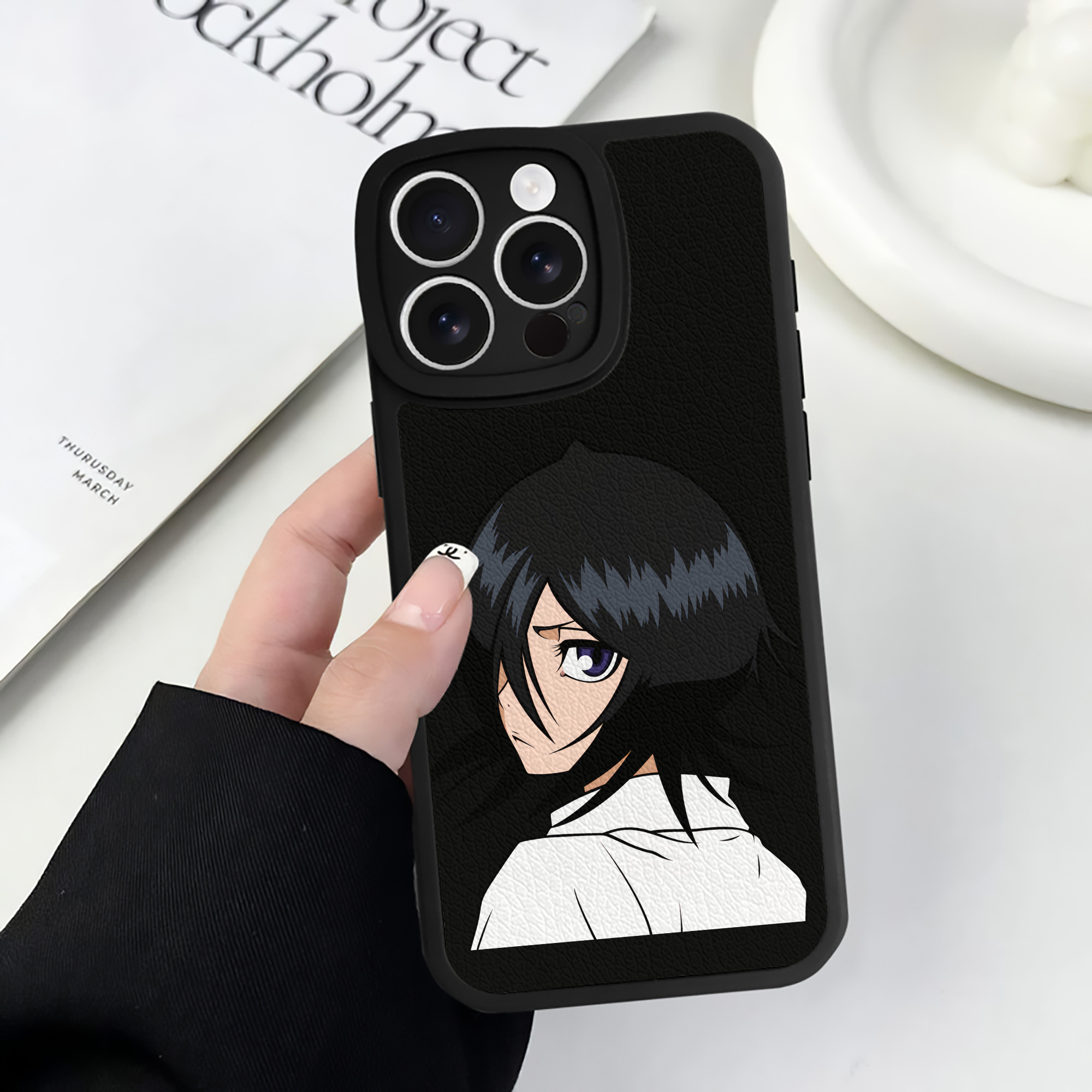 （画像用） ブリーチ 朽木ルキア BLEACH Kuchiki Rukia 【iPhone 16シリーズ対応】シリコンスマホケース（レザー調） 材質：シリコン